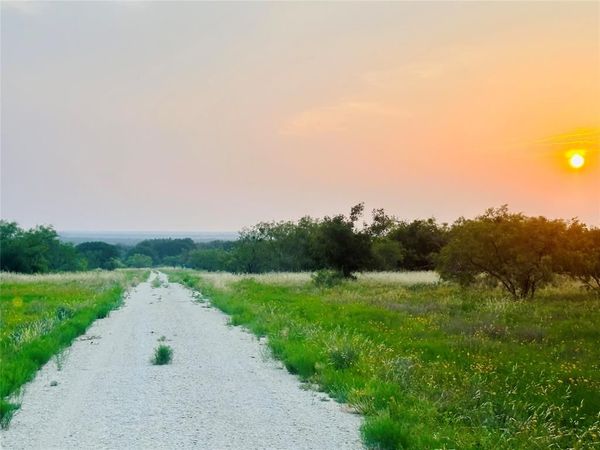 401 Fallow Spur , Melvin, TX 76858
