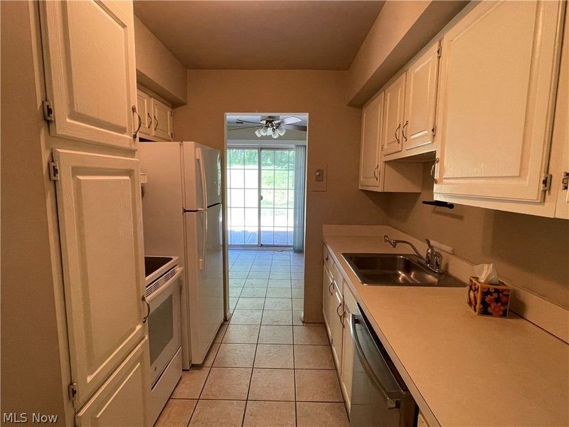 13676 Oakbrook Drive , Unit 3676, North Royalton, OH 44133 Photo 10