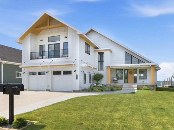 532 S LAKE DRIVE, Watertown, SD 57201