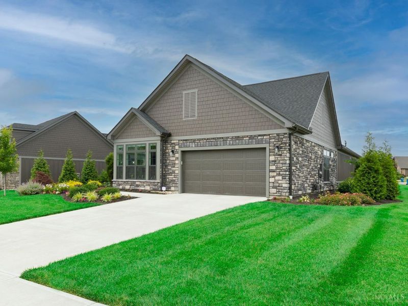 8182 S Bel Haven Lane, Beckett Ridge, OH 45069 Photo 3