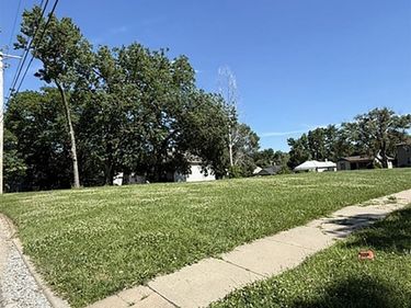 1100 Grant Street, Beatrice, NE 68310
