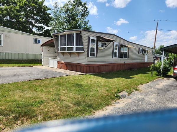 556 Central Street, Unit 4, Leominster, MA 01453