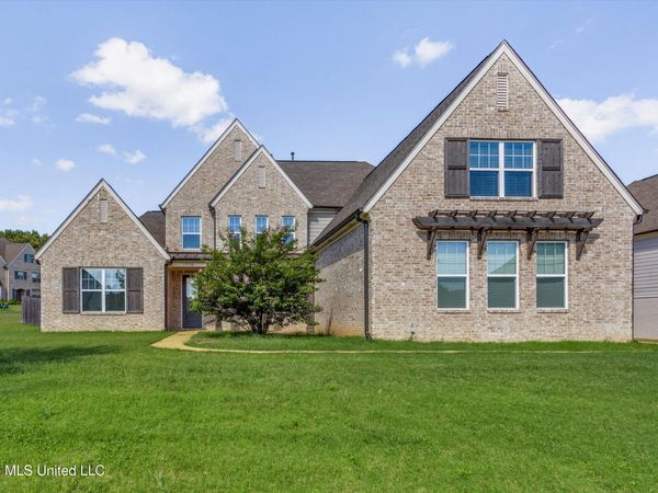 13738 River Grove Lane, Olive Branch, MS 38654