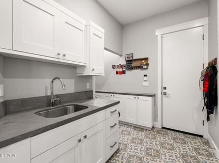 1010 Skyline Boulevard, Reno, NV 89509 Photo