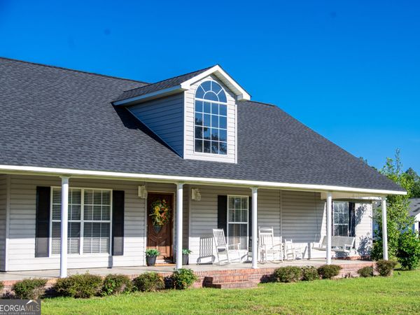 5625 Wooddell Drive, Waycross, GA 31503