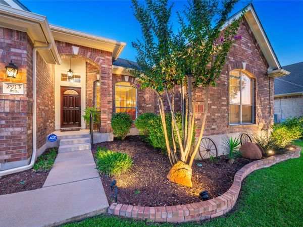 2913 Clinton PL, Round Rock, TX 78665