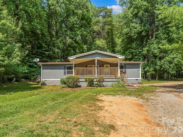 771 Hoppy Tom Hollow Road, Marion, NC 28752