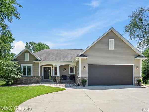 2887 W Joy Road, Webster Twp, MI 48105