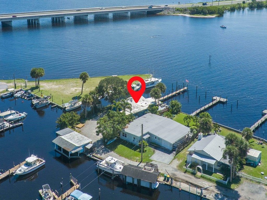 3965 Canal Drive, Sebastian, FL 32976 Photo