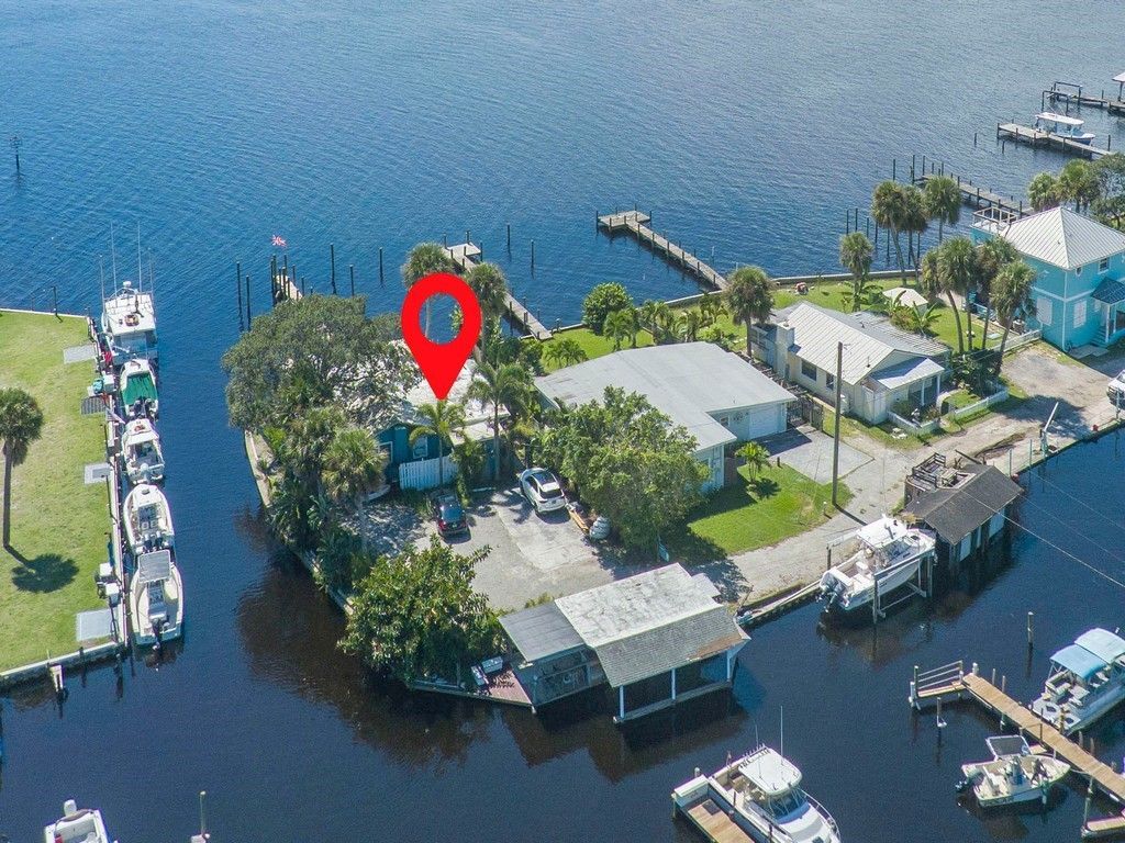 3965 Canal Drive, Sebastian, FL 32976 Photo