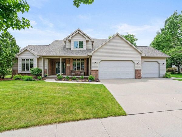 45 BELLEVUE PLACE, Appleton, WI 54913