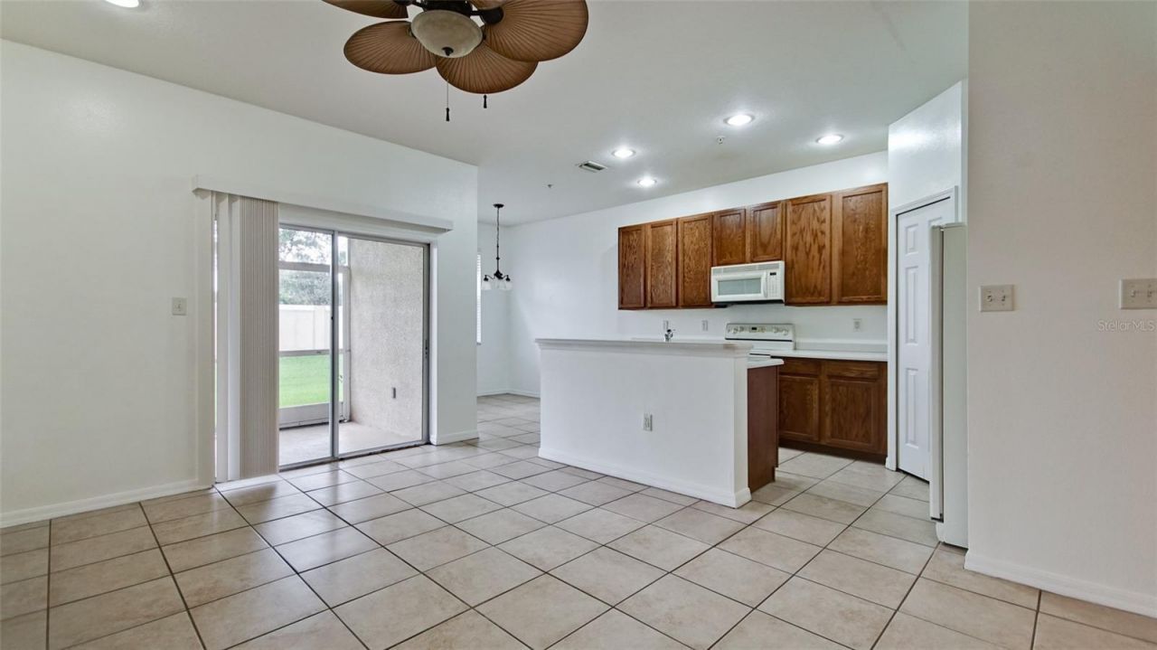 3497 Parkridge Circle, Unit 16-102, Sarasota, FL 34243 Photo