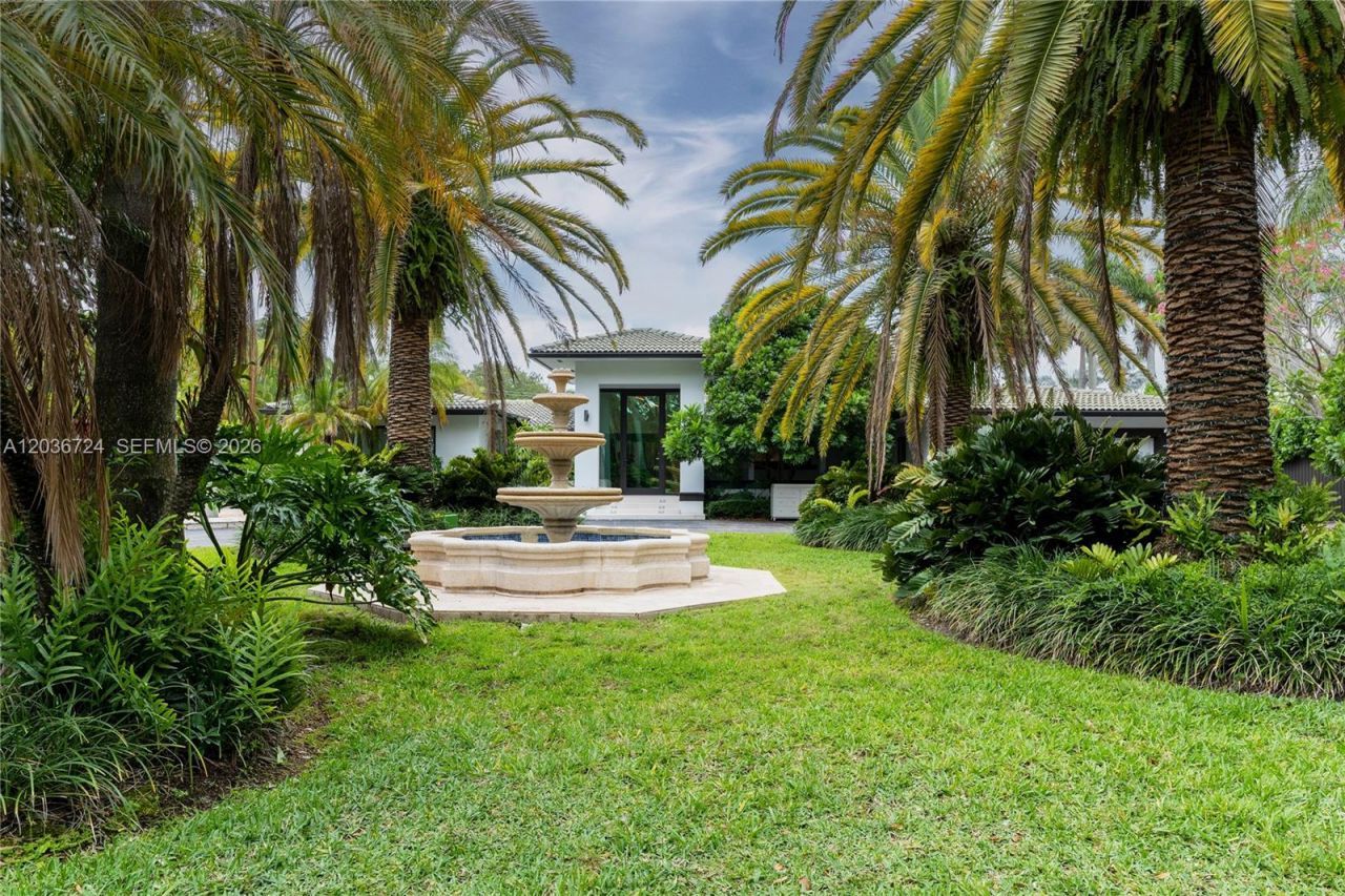 7300 SW 77th Ave, Miami, FL 33143 Photo