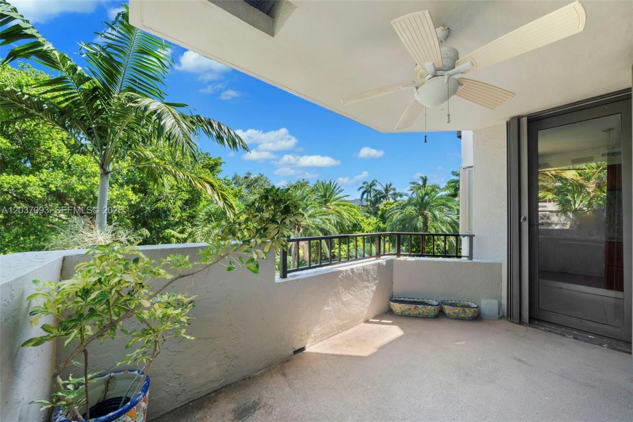 181 Crandon Blvd , Unit 301, Key Biscayne, FL 33149 Photo