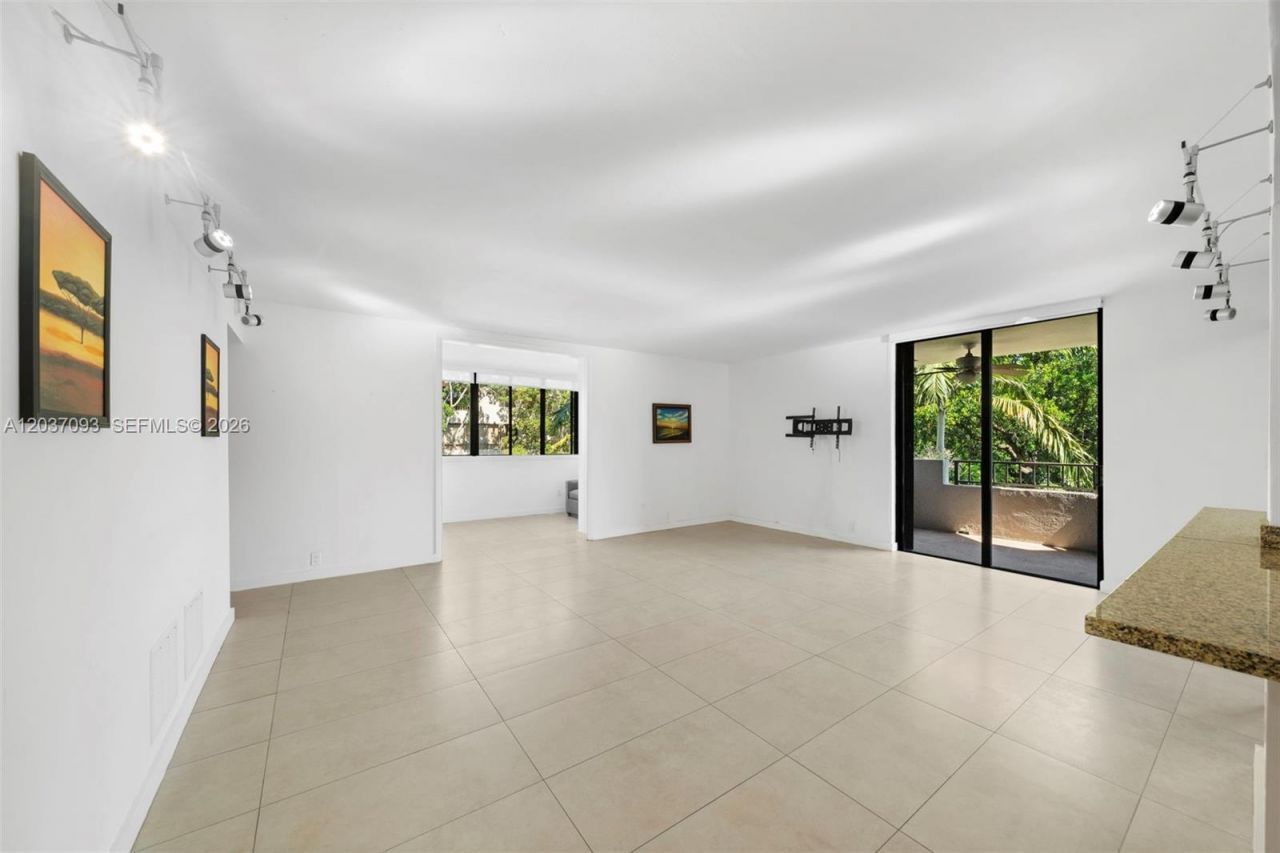 181 Crandon Blvd , Unit 301, Key Biscayne, FL 33149 Photo