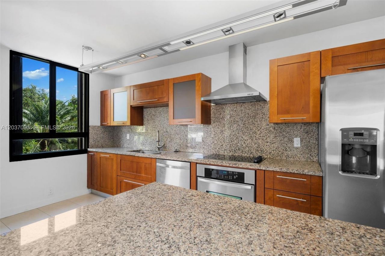181 Crandon Blvd , Unit 301, Key Biscayne, FL 33149 Photo