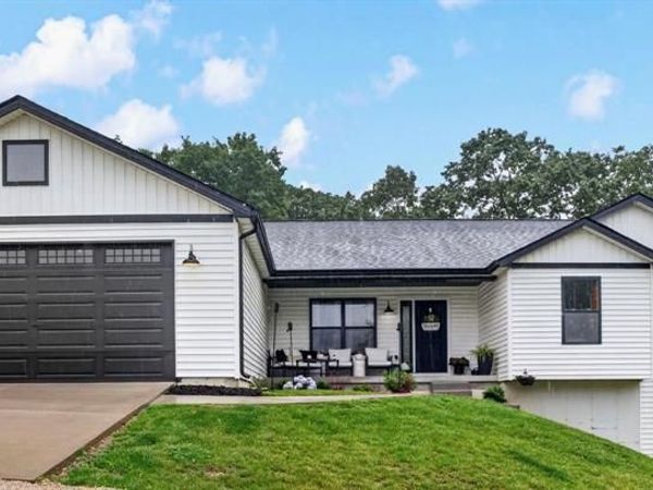 5736 La Trace Lane , High Ridge, MO 63049