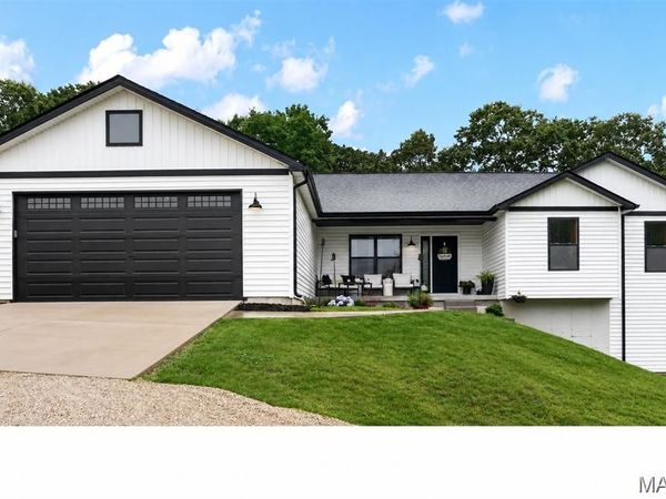 5736 La Trace Lane, High Ridge, MO 63049