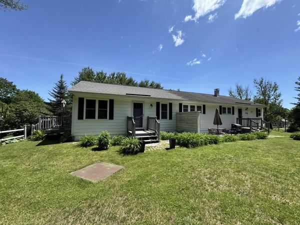56 Cemetery Road, Arlington, VT 05250