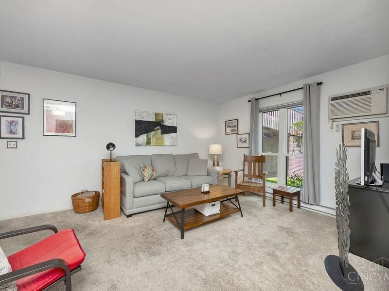 6135 Fairfield Road, Unit 18, Oxford, OH 45056 Photo 11