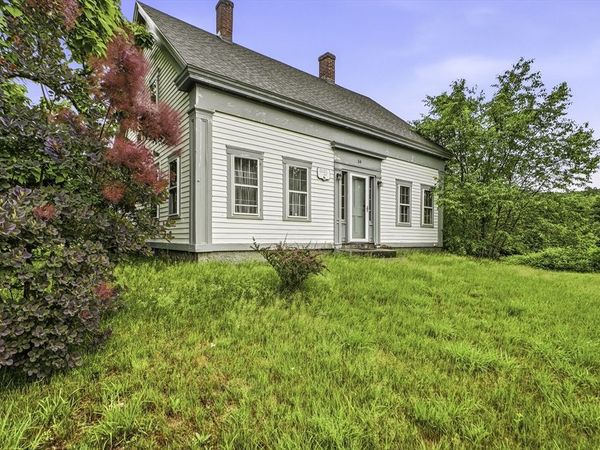 34 George Street, Mendon, MA 01756