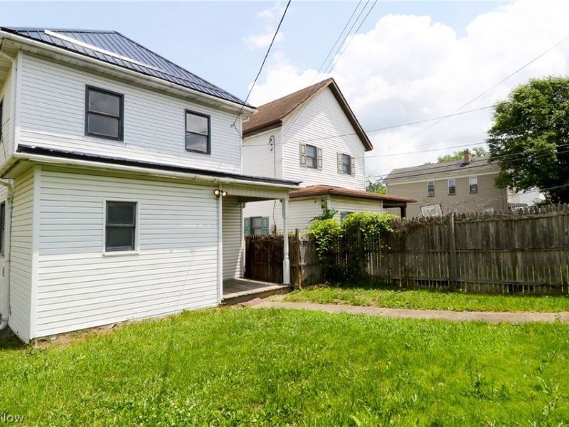 1302 Oregon Avenue , Steubenville, OH 43952 Photo 3