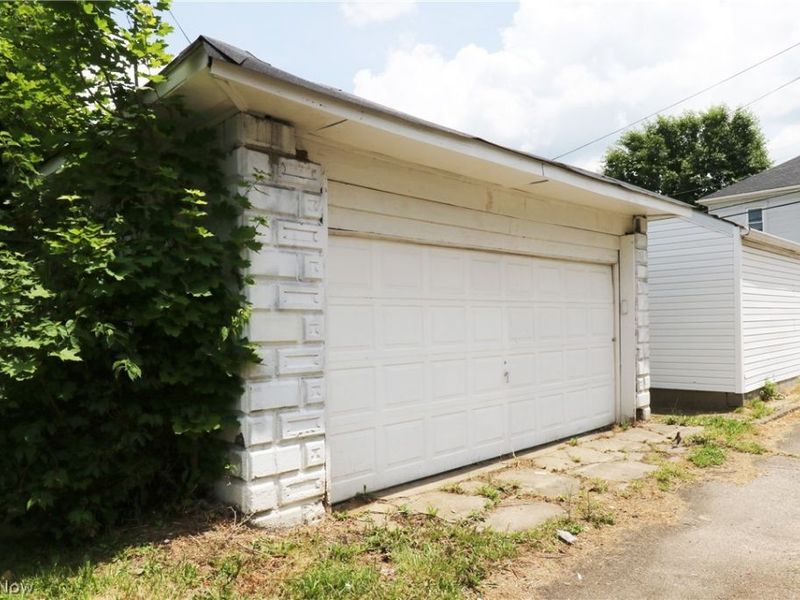1302 Oregon Avenue , Steubenville, OH 43952 Photo 5