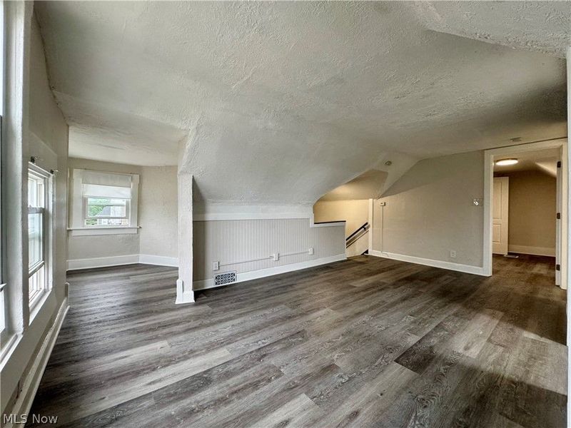 246 5th Street NW, Barberton, OH 44203 Photo 24