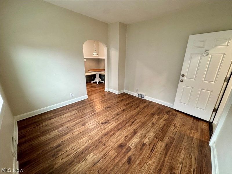 246 5th Street NW, Barberton, OH 44203 Photo 6