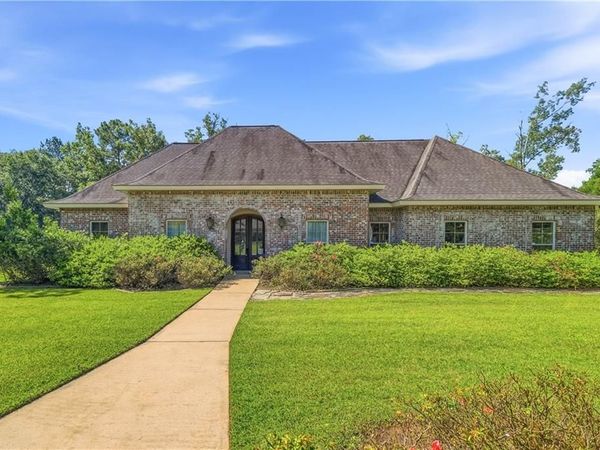 1450 LAKE Drive, Woodworth, LA 71485