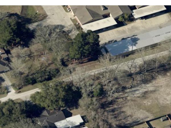 904 Foreman Dr, Lafayette, LA 70506