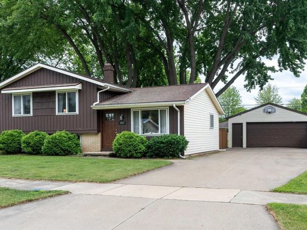1217 E MITCHELL AVENUE, Appleton, WI 54915