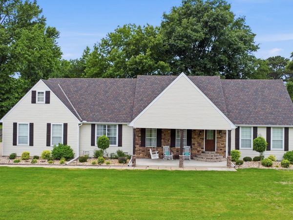 305 Brandon Dr, Beebe, AR 72012