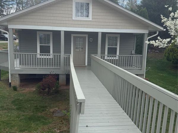 137 Warren Haynes Drive , Asheville, NC 28806