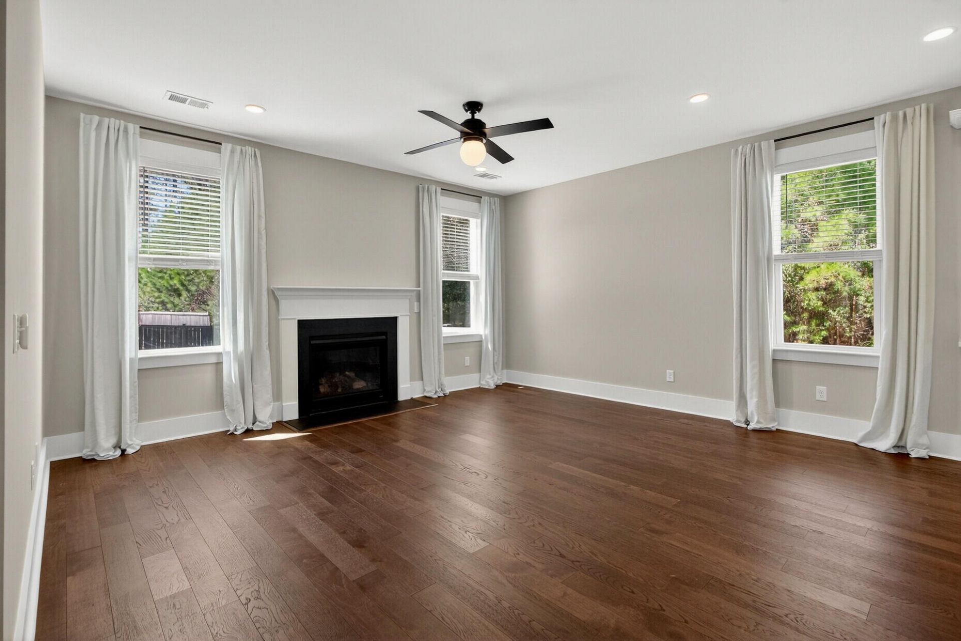 2081 Utsey Street Photo 14