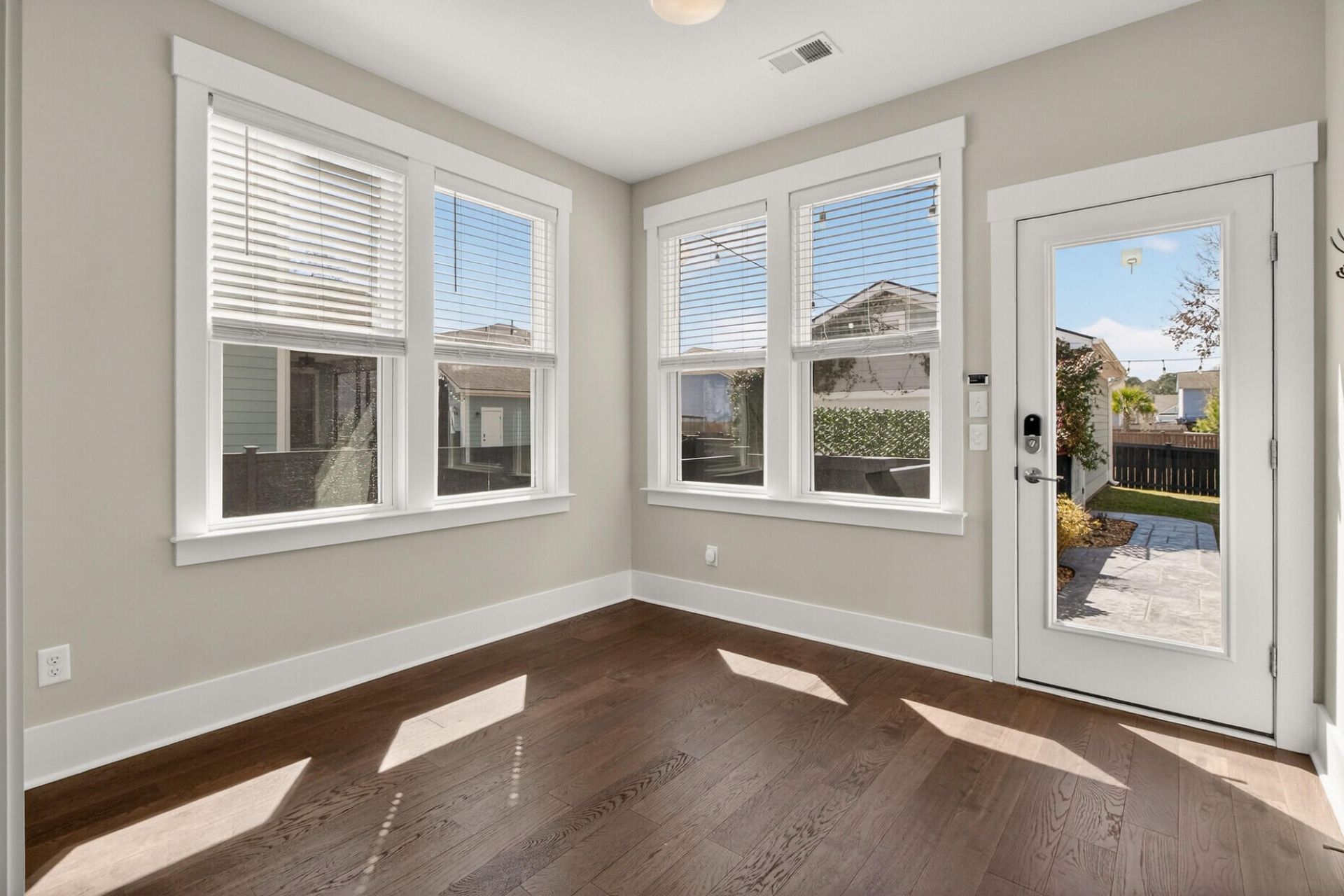 2081 Utsey Street Photo 18