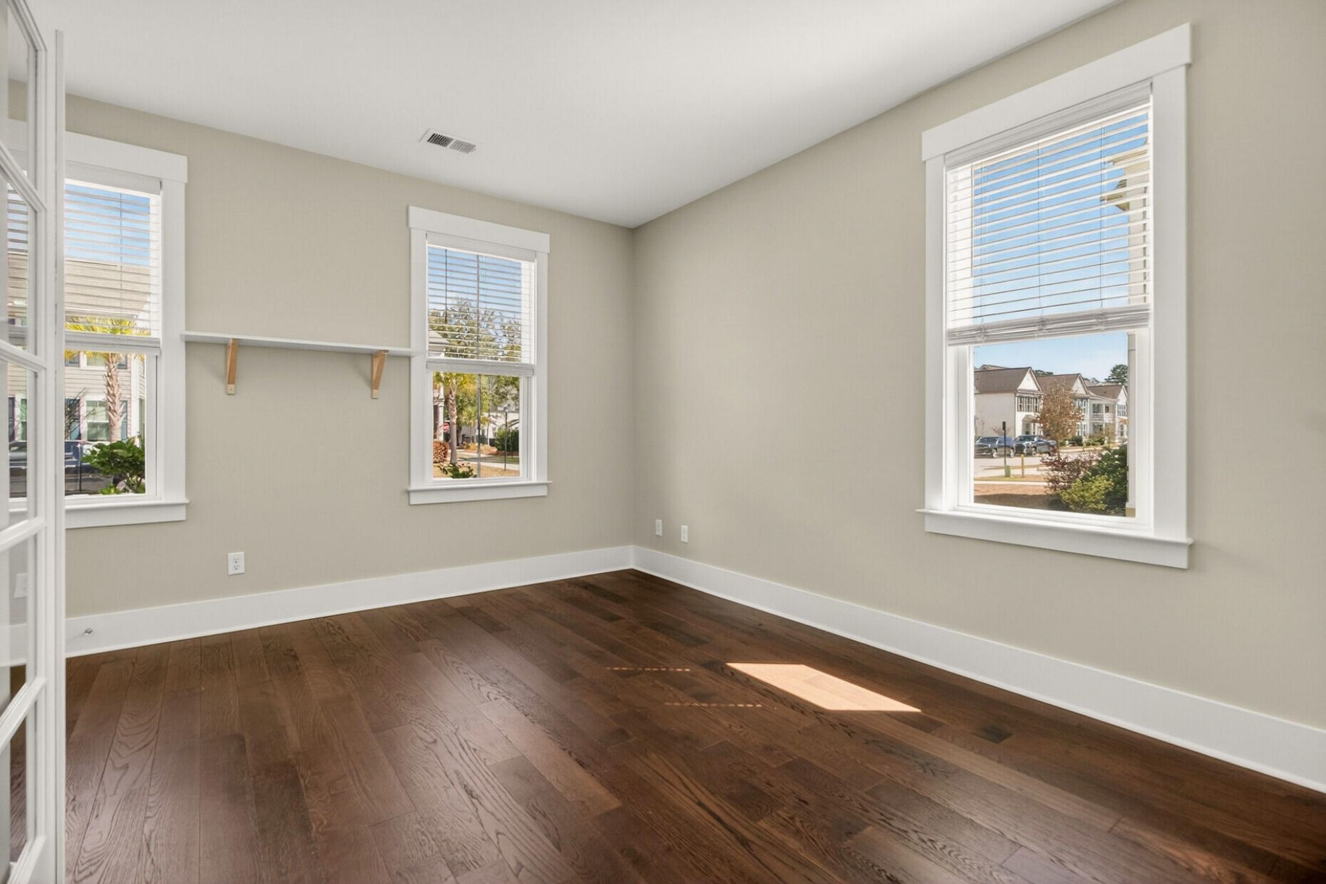 2081 Utsey Street Photo 33