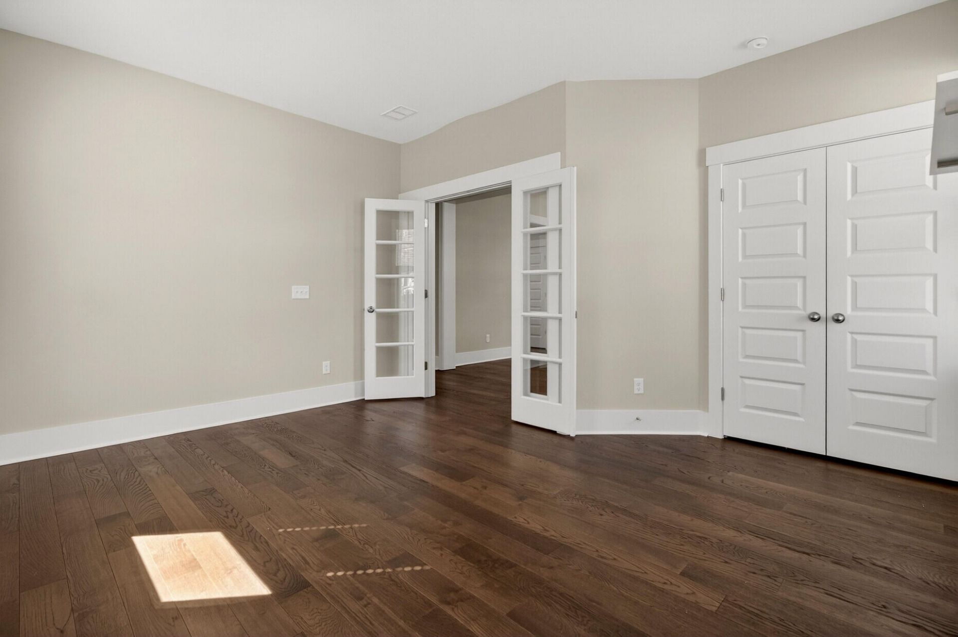2081 Utsey Street Photo 35