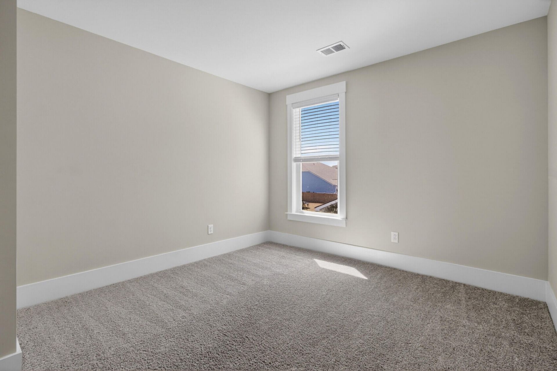 2081 Utsey Street Photo 40