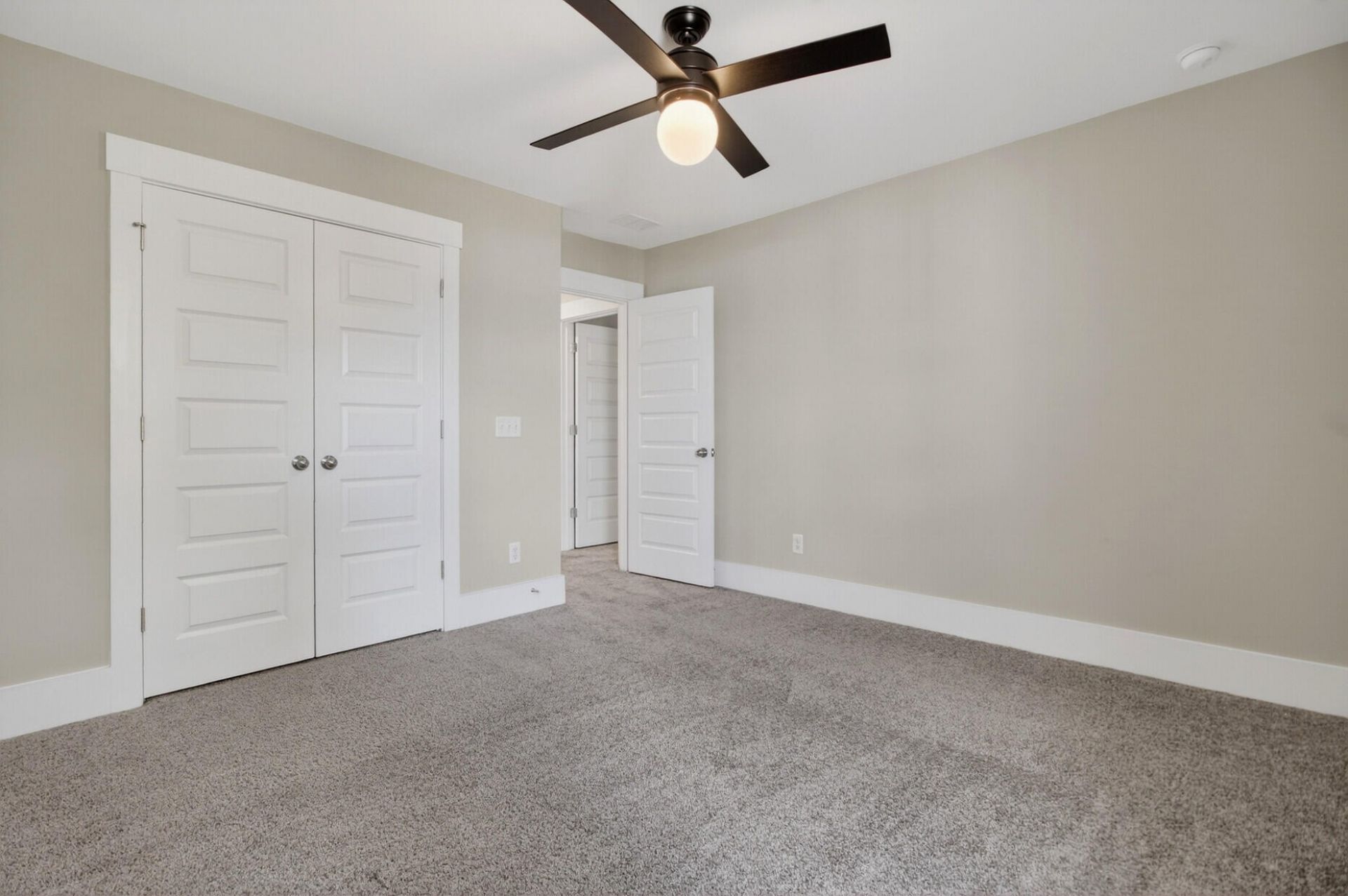 2081 Utsey Street Photo 55
