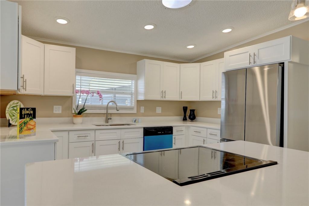 310 Kiwi Drive, Barefoot Bay, FL 32976 Photo