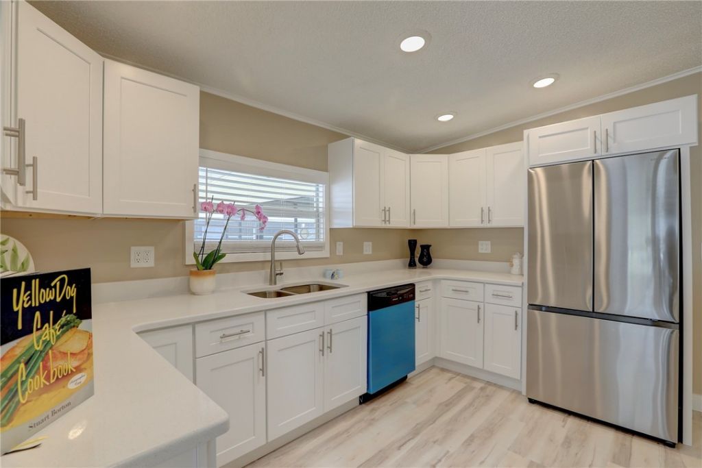 310 Kiwi Drive, Barefoot Bay, FL 32976 Photo