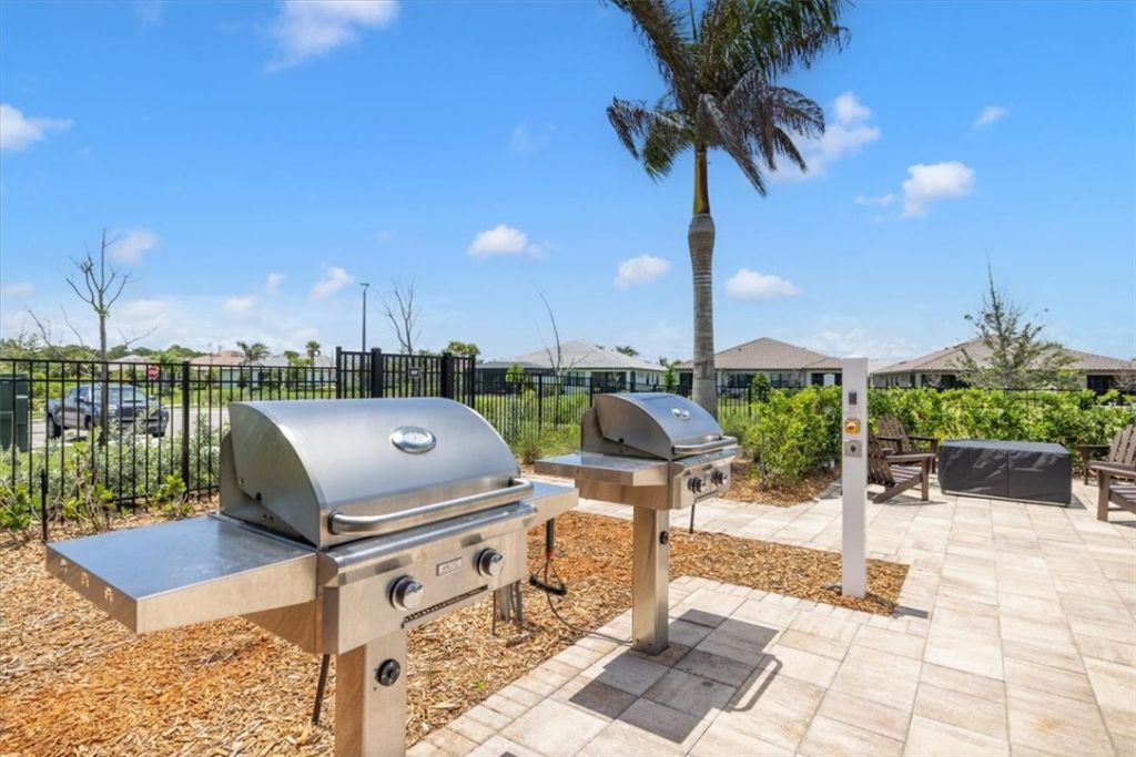 4092 Basket Oak Circle, Vero Beach, FL 32967 Photo