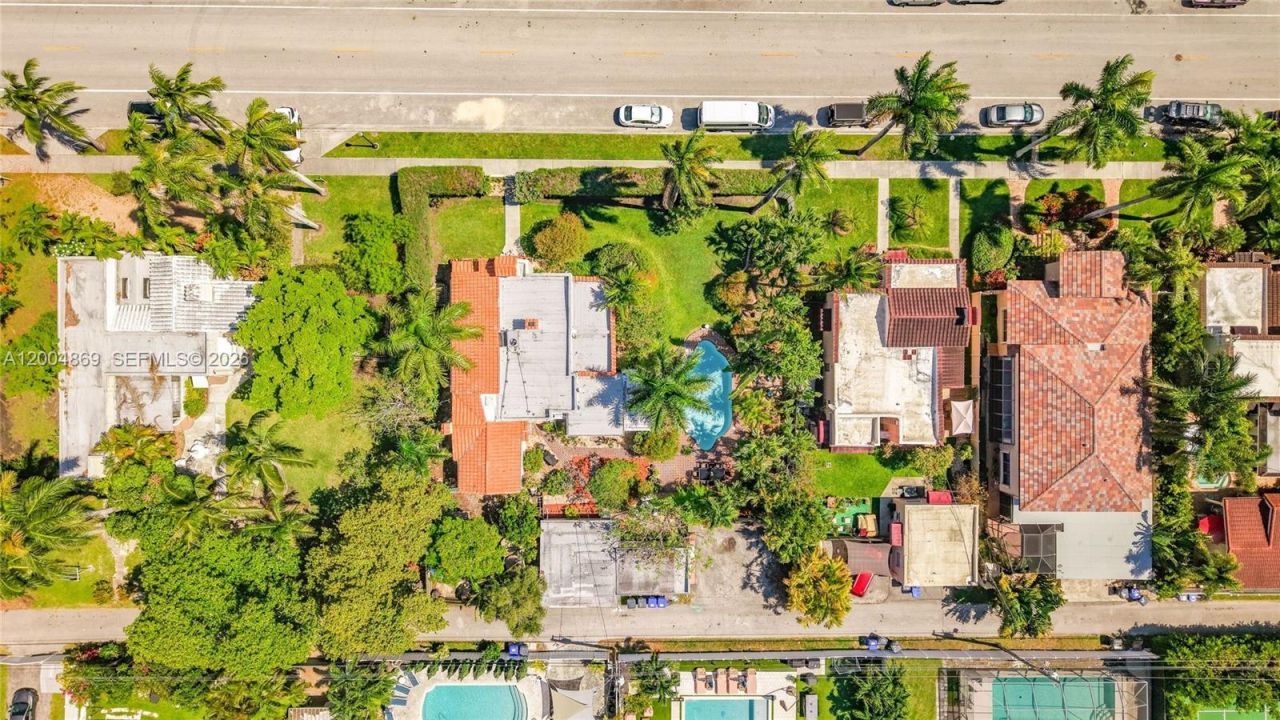 1029 Harrison St, Hollywood, FL 33019 Photo