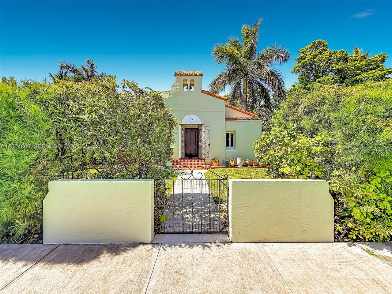 1029 Harrison St, Hollywood, FL 33019 Photo