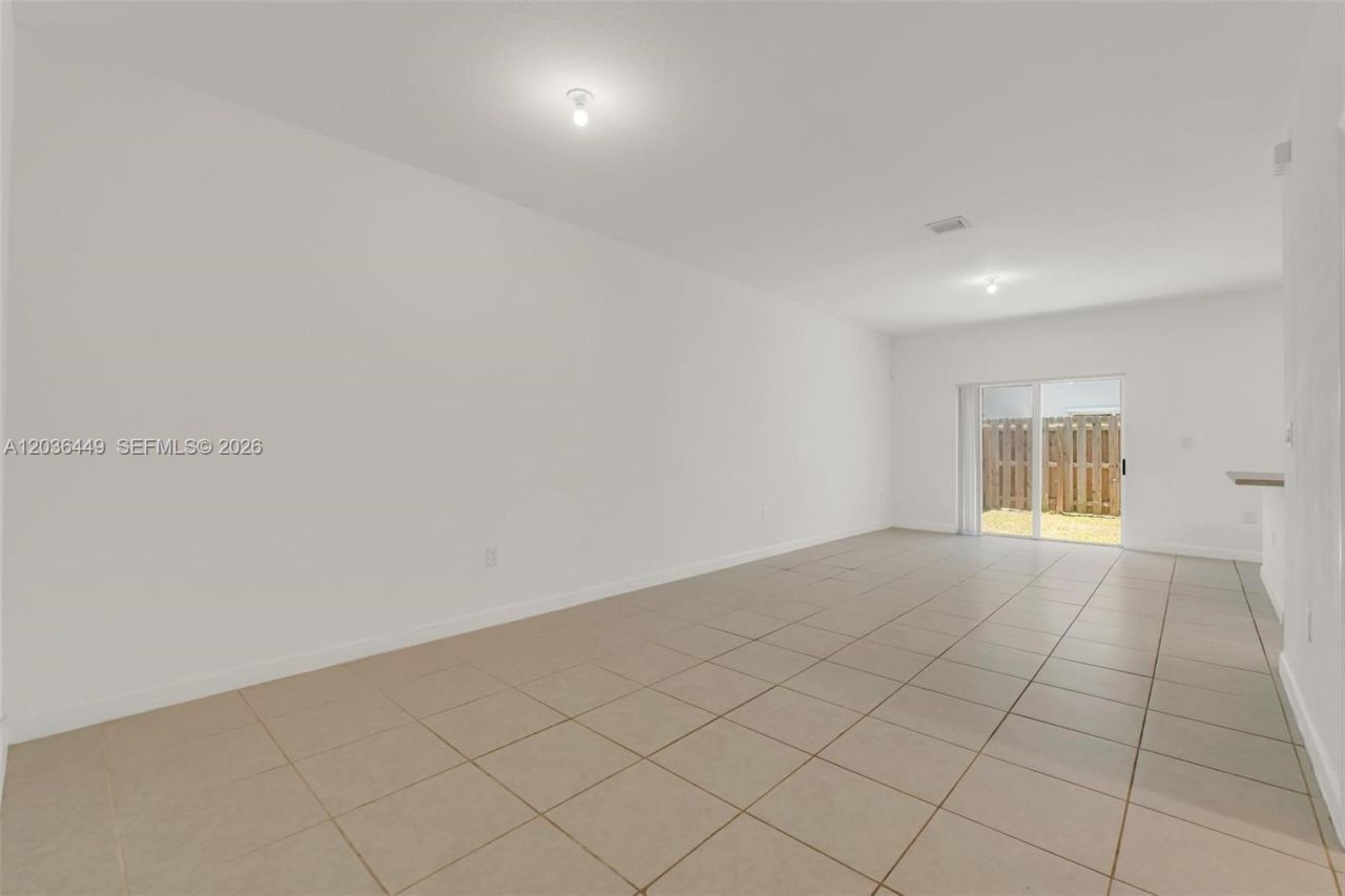 2683 SE 12th St , Homestead, FL 33035 Photo