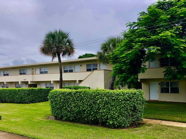 4670 NE 5th Avenue, Unit 5, Boca Raton, FL 33431