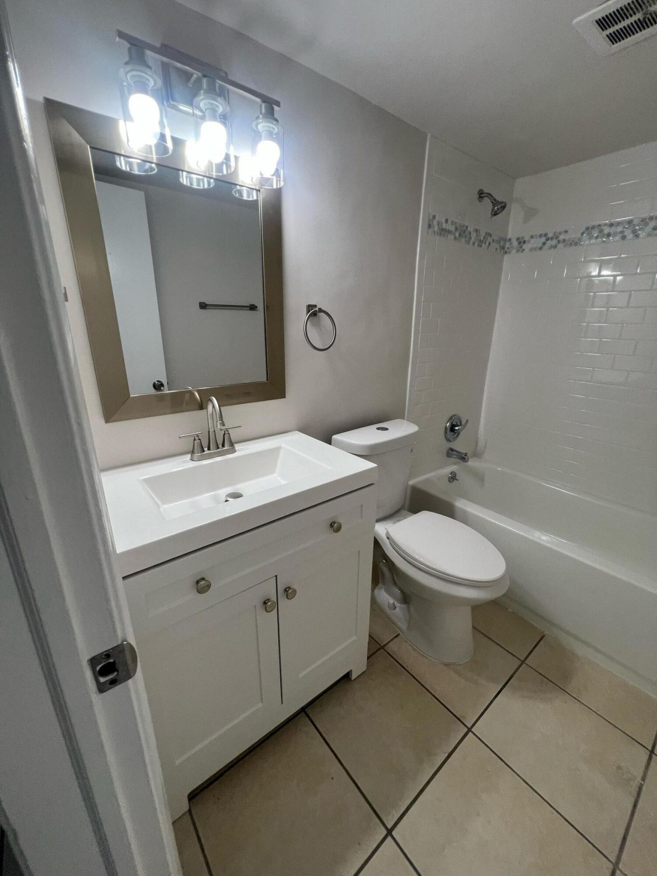 4670 NE 5th Avenue, Unit 5, Boca Raton, FL 33431 Photo