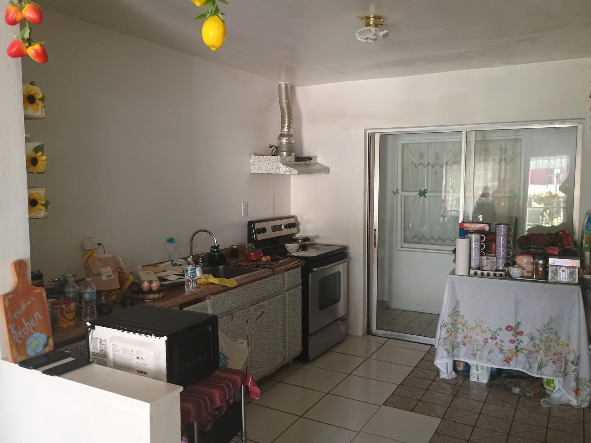 528 49th Street, West Palm Beach, FL 33407 Photo
