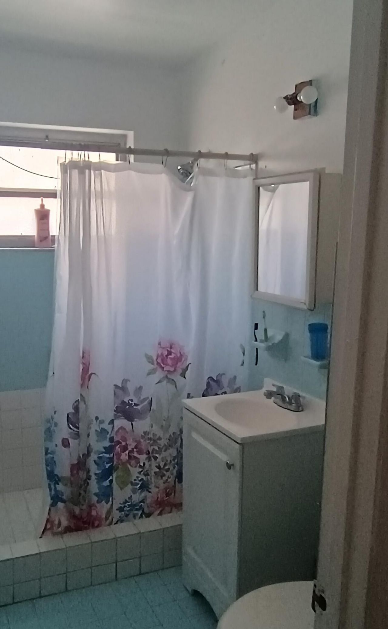 528 49th Street, West Palm Beach, FL 33407 Photo